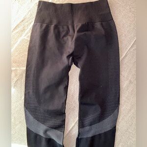 Elegant Black and Gray Women's Leggings